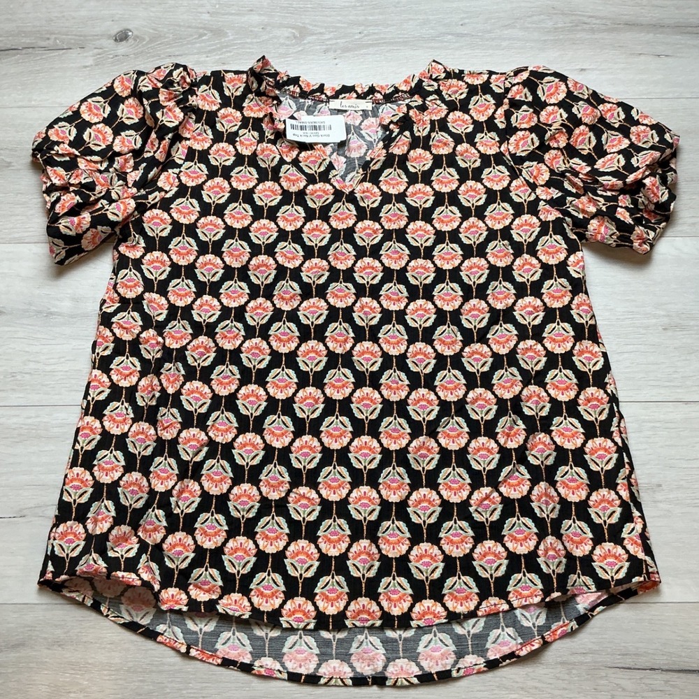 Les Amis V Neck Top Women Small Black Geo New With Tags